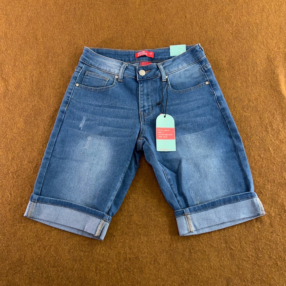 Denim & Rivets Juniors 11 Med Blue Cuffed Bermuda Denim Shorts NWT